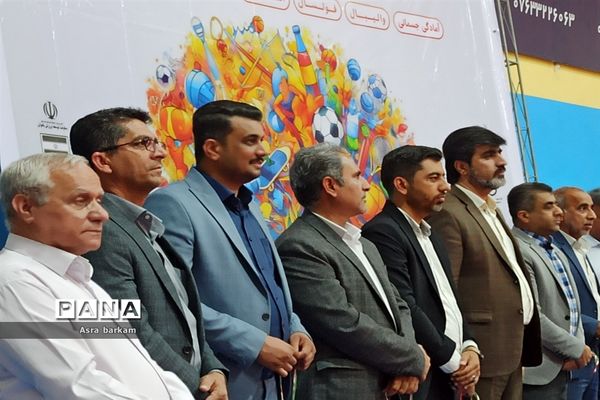 تجلیل از ورزشکاران برتر مسابقات ورزشی بندرخمیر
