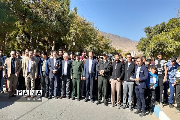 برگزاری مسابقات دو و میدانی ویژه دانش‌آموزان پسر مقطع متوسطه اول شهرستان کلات