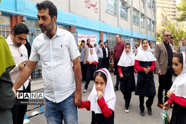 اردوی درون مدرسه‌ای پدر و دختری در مدرسه بنت‌الهدی پاکدشت