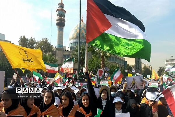 اجتماع دانش‌آموزان درحمایت از کودکان غزه