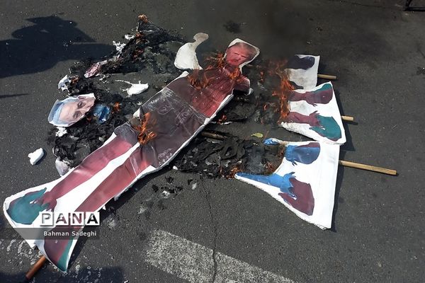 اجتماع دانش‌آموزان درحمایت از کودکان غزه