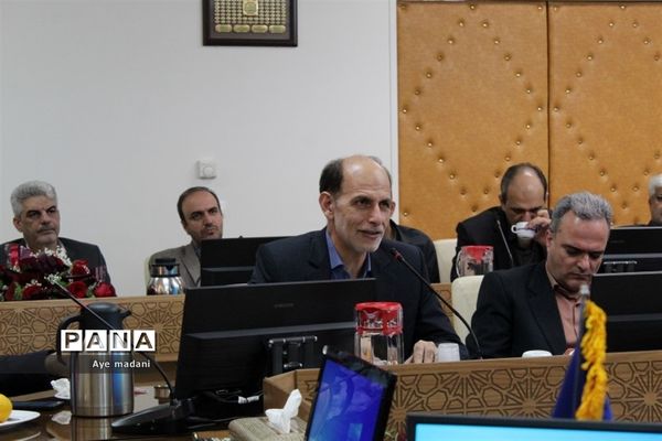 آیین تجلیل از برترین‌های کنکور و سمپاد در کمیته امداد امام خمینی (ره)