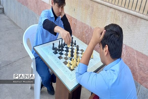 المپیاد درون مدرسه‌ای دبیرستان نمونه آیت الله خامنه‌ای کاشمر