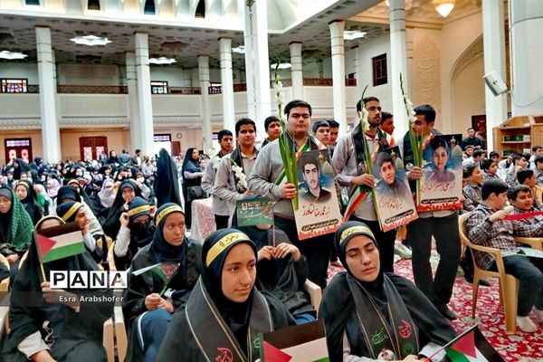 اولین سالگرد شهدای دانش‌آموز حادثه تروریستی حرم مطهر شاهچراغ(ع)