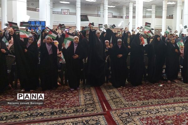 بزرگداشت شهدای دانش‌آموز حادثه تروریستی حرم مطهر احمد بن موسی (ع)