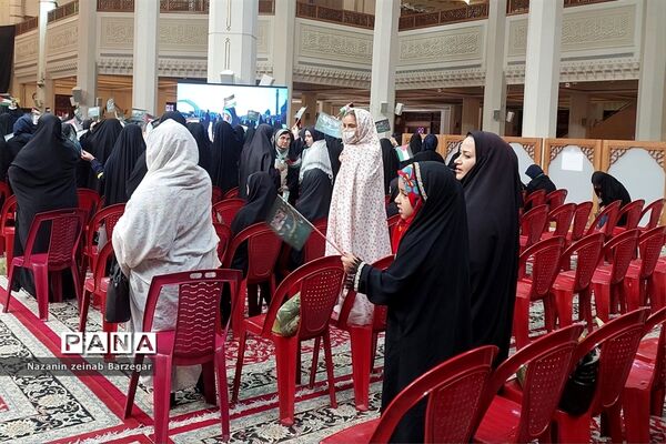 بزرگداشت شهدای دانش‌آموز حادثه تروریستی حرم مطهر احمد بن موسی (ع)