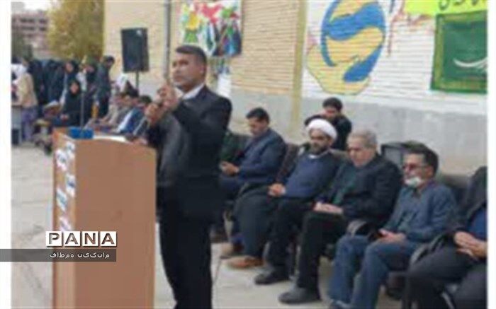 ارتباط دوسویه خانه و مدرسه، آرامش دانش‌آموزان و استمرار حرکت در راه پیشرفت را به همراه دارد