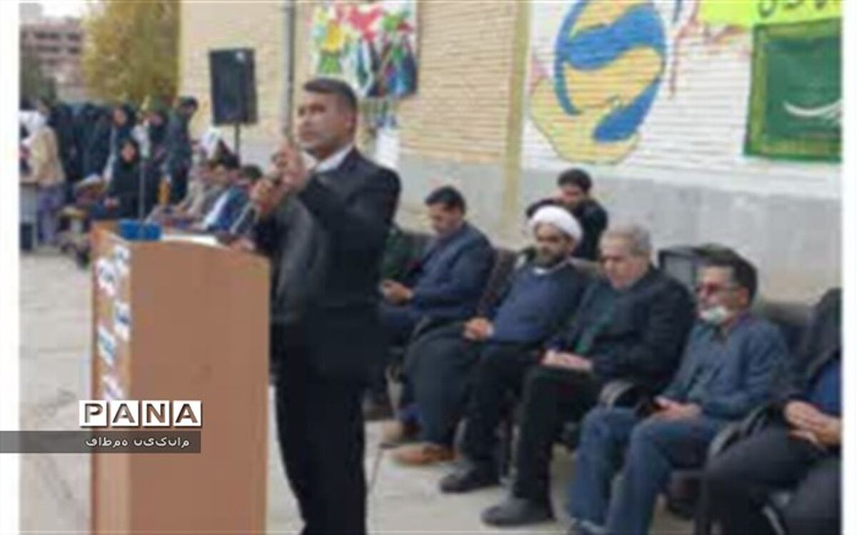 ارتباط دوسویه خانه و مدرسه، آرامش دانش‌آموزان و استمرار حرکت در راه پیشرفت را به همراه دارد