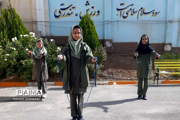 برگزاری سراسری المپیاد ورزشی در تمامی مدارس دخترانه شهرستان‌پردیس