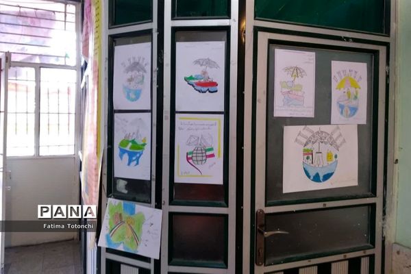 گرامیداشت هفته پدافندغیر عامل در دبیرستان حاج علی اکبر گراشی ناحیه 3