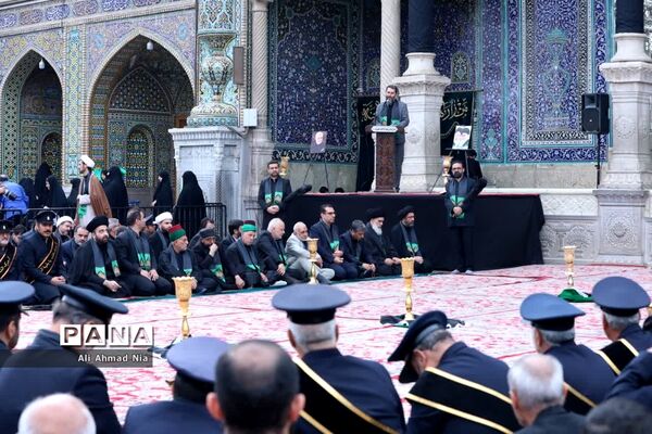 آیین نصب پرچم سیاه بر گنبد حرم حضرت معصومه(س)