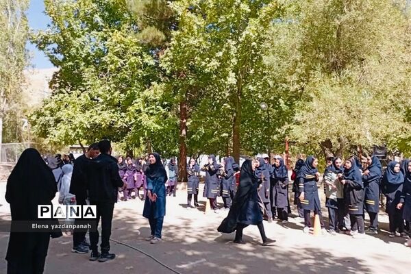 برگزاری اردو یک روزه دانش‌آموزی هدفمند در فارس