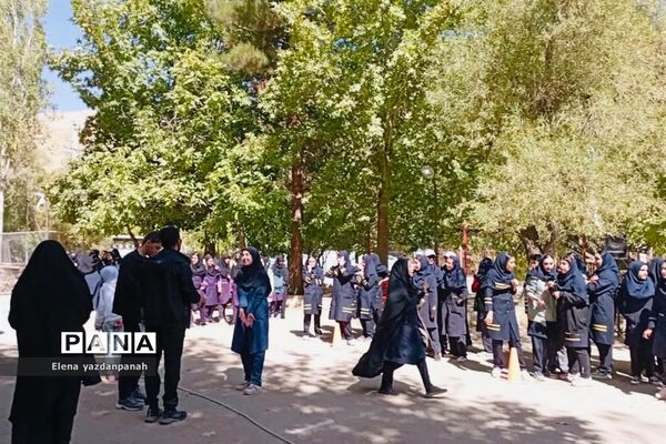 برگزاری اردو یک روزه دانش‌آموزی هدفمند در فارس