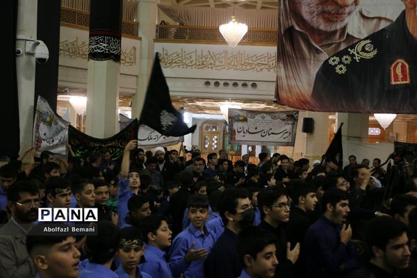 اجتماع نوجوانان فاطمی «از قم تا قدس» در حرم حضرت معصومه(س)