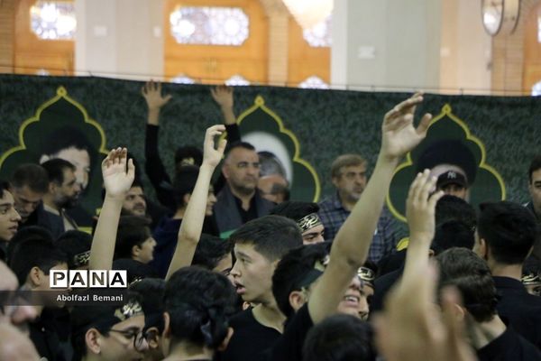 اجتماع نوجوانان فاطمی «از قم تا قدس» در حرم حضرت معصومه(س)