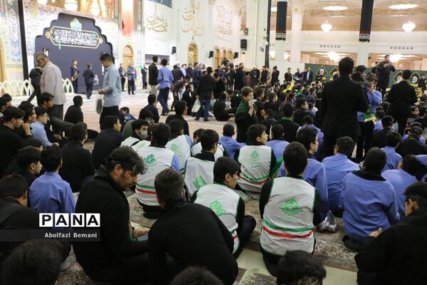 اجتماع نوجوانان فاطمی «از قم تا قدس» در حرم حضرت معصومه(س)