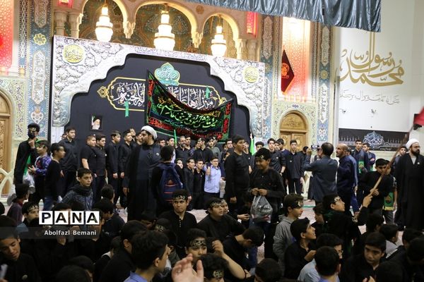 اجتماع نوجوانان فاطمی «از قم تا قدس» در حرم حضرت معصومه(س)