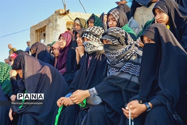 بازدید دانش‌آموزان اصفهانی شرکت کننده در اردوی راهیان نور از موزه ملی دفاع مقدس شهر خرمشهر