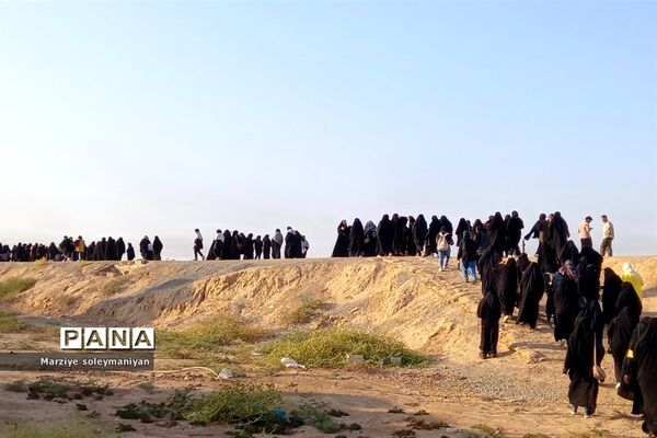 بازدید دانش‌آموزان اصفهانی شرکت کننده در اردوی راهیان نور از موزه ملی دفاع مقدس شهر خرمشهر