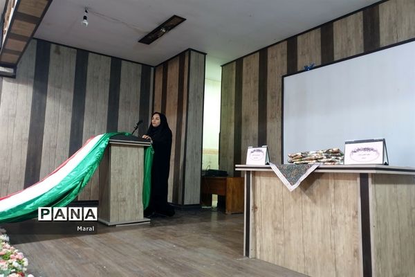 جلسه انجمن اولیا و مربیان و آموزش خانواده در کانون ملائک شهرستان‌قرچک