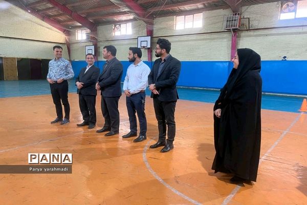 همایش دبیران تربیت‌بدنی در سالن حضرت رقیه (س) شهرستان ورامین