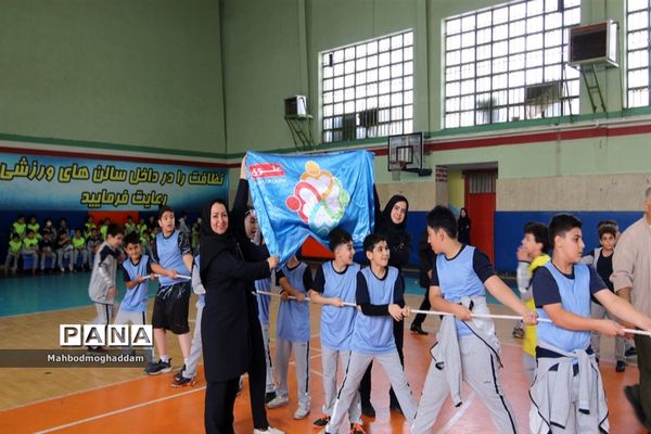 افتتاحیه المپیادورزشی درون مدرسه‌ای دبستان پسرانه علوی منطقه ۱۳