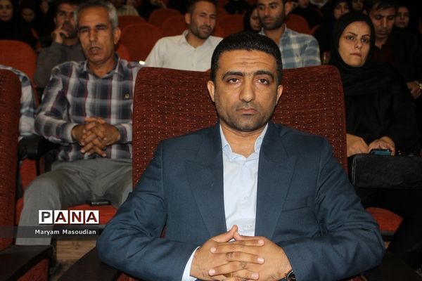 تجلیل از خانواده شهدا، فعالان حوزه تربیت‌بدنی و مدال‌آوران مسابقات ورزشی کشوری در بوشهر