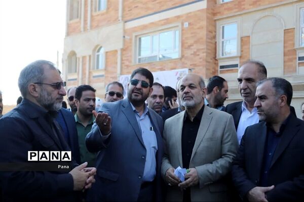 افتتاح فاز اول پروژه مسکن شهرک شهید سلیمانی اراک