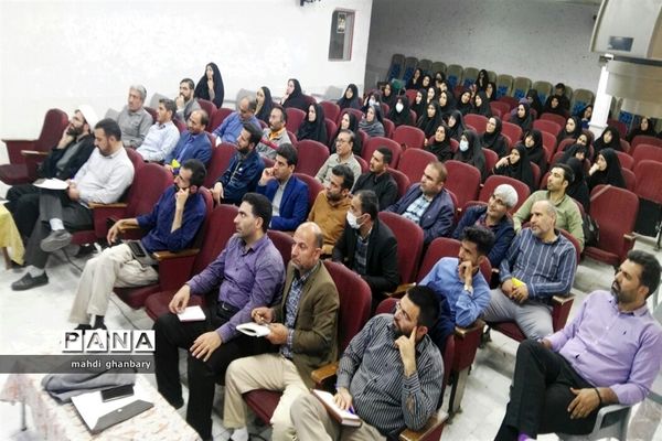 دوره توانمند‌سازی سپهر دانش و معرفت در ساوه