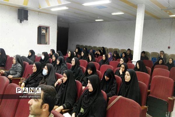 دوره توانمند‌سازی سپهر دانش و معرفت در ساوه