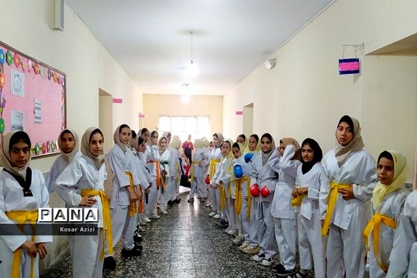 افتتاحیه المپیاد ورزشی درون مدرسه‌ای در شهریار