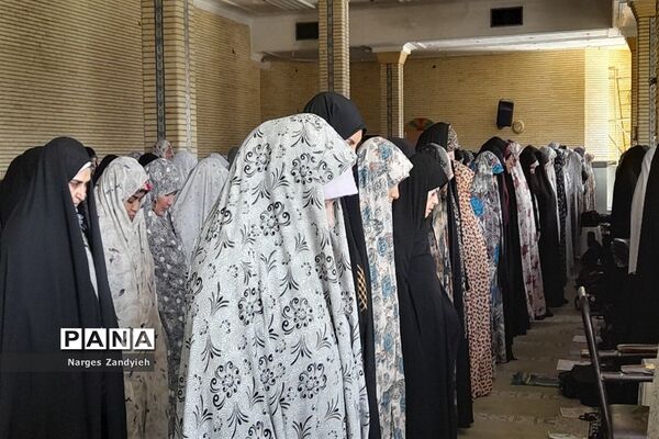 اقامه نماز عبادی سیاسی جمعه در شهرستان ملارد