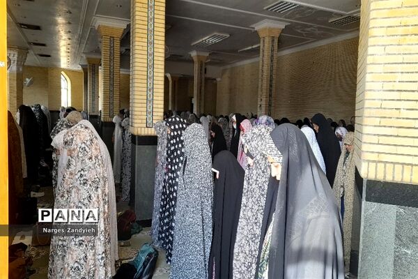 اقامه نماز عبادی سیاسی جمعه در شهرستان ملارد