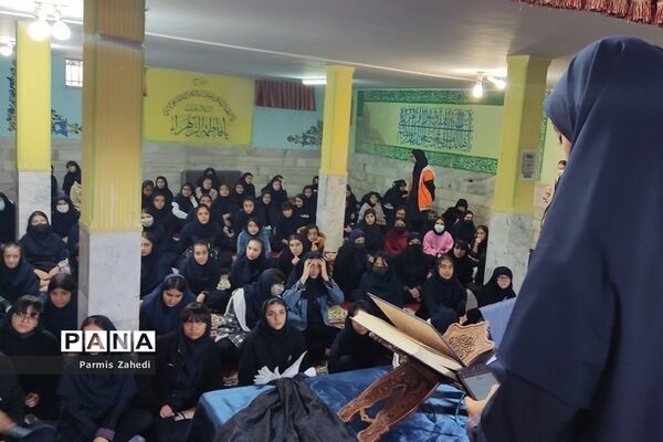 جلسه پاسخگویی به شبهات دینی دانش‌آموزان در مدرسه مهدیه شهریار