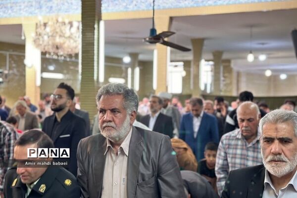 برگزاری نماز جمعه رودهن با حضور و مشارکت دانش‌آموزان بسیجی