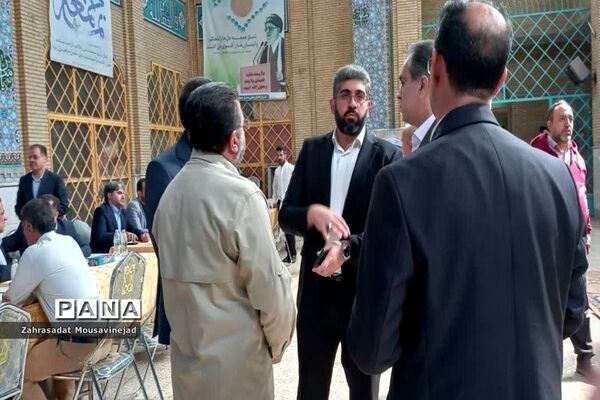 میز خدمت در نماز جمعه شهر اندیشه