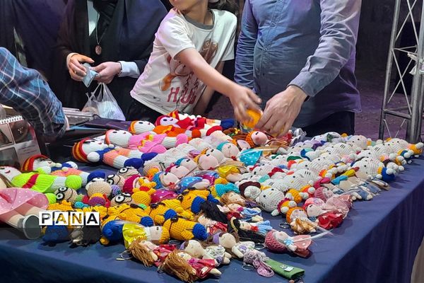 نمایشگاه غرفه‌های سنتی، صنایع‌دستی و مشاغل خانگی در بوستان کوهسنگی