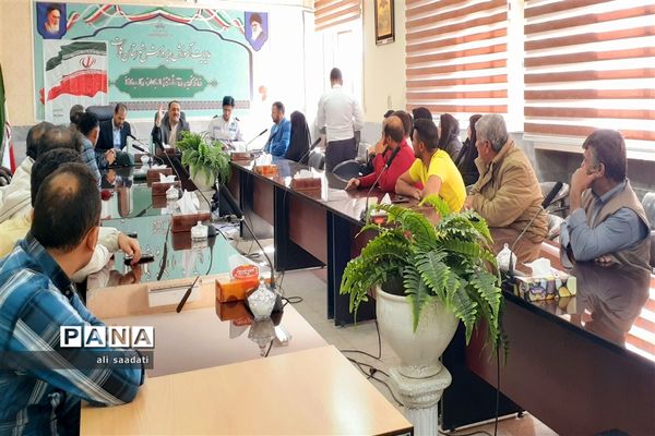 برگزاری جلسه توجیهی و آموزشی آموزش فرهنگ ترافیک و پدافند غیر عامل ویژه رانندگان سرویس‌های دانش‌آموزی مدارس شهرستان کلات