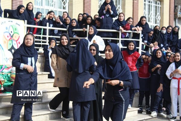 المپیاد درون مدرسه‌ای دبیرستان شهید خدابخشی ناحیه یک قم