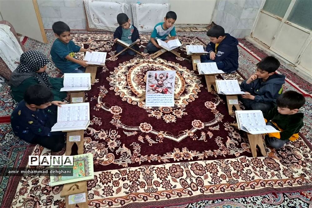 جلسه قرآن دانش‌آموزان اشکذری برای کودکان فلسطینی
