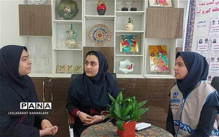 کسب رتبه‌های کشوری و استانی توسط دانش‌آموزان عضو پژوهش‌سرای کاوش کهریزک / فیلم