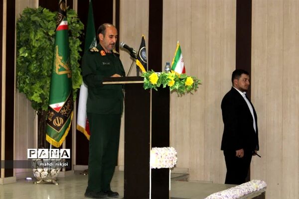 یادواره شهدا در شهرستان‌بهارستان