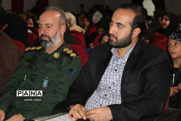 یادواره شهدا در شهرستان‌بهارستان