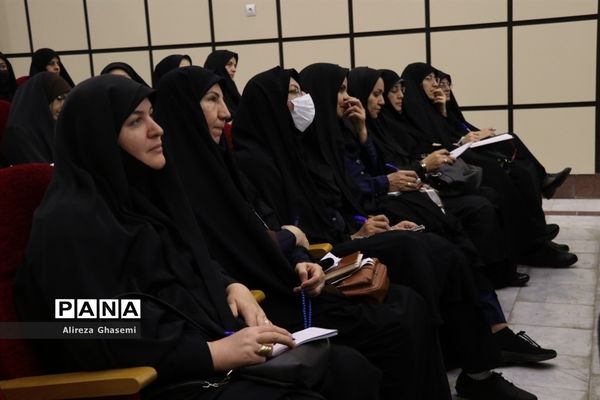 گردهمایی معاونان پرورشی ناحیه ۲ اراک