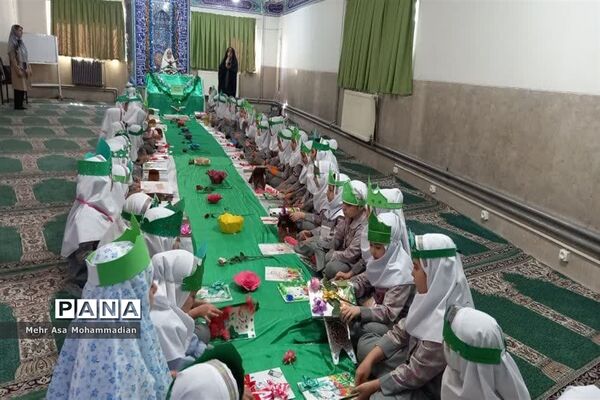 جشن قرآن دانش‌آموزان پایه اول ابتدایی آموزشگاه الله‌اکبر اسلامشهر