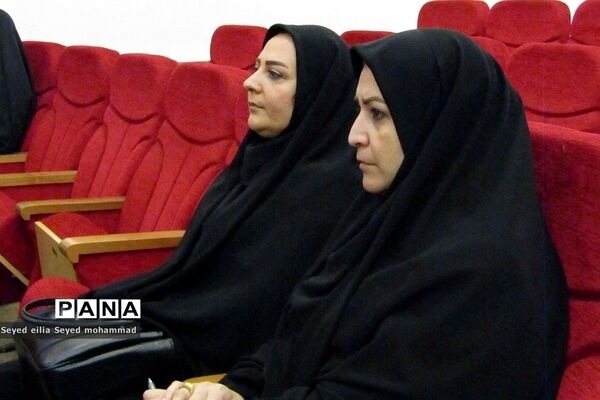 دیدار مدیران و معاونان پرورشی با امام‌جمعه قیامدشت