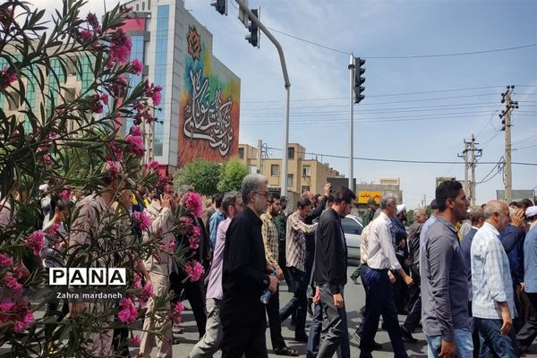 راهپیمایی مردم قرچک به‌مناسبت سالروز قیام خونین ۱۵ خرداد