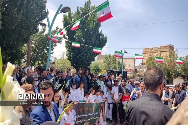 راهپیمایی مردم قرچک به‌مناسبت سالروز قیام خونین ۱۵ خرداد