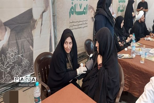 حضور دانش‌آموزان  و خبرنگاران شهر جوادآباد در مراسم ارتحال امام خمینی (ره)