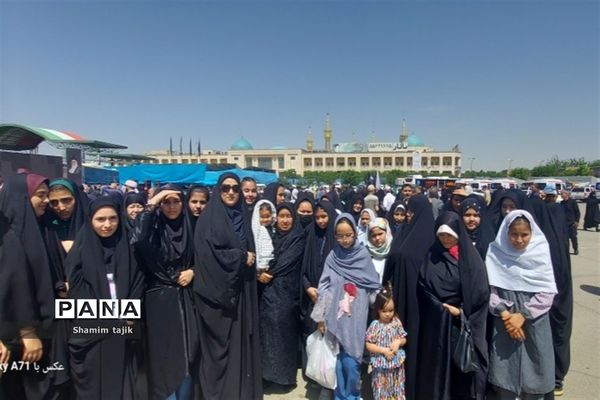 حضور دانش‌آموزان  و خبرنگاران شهر جوادآباد در مراسم ارتحال امام خمینی (ره)